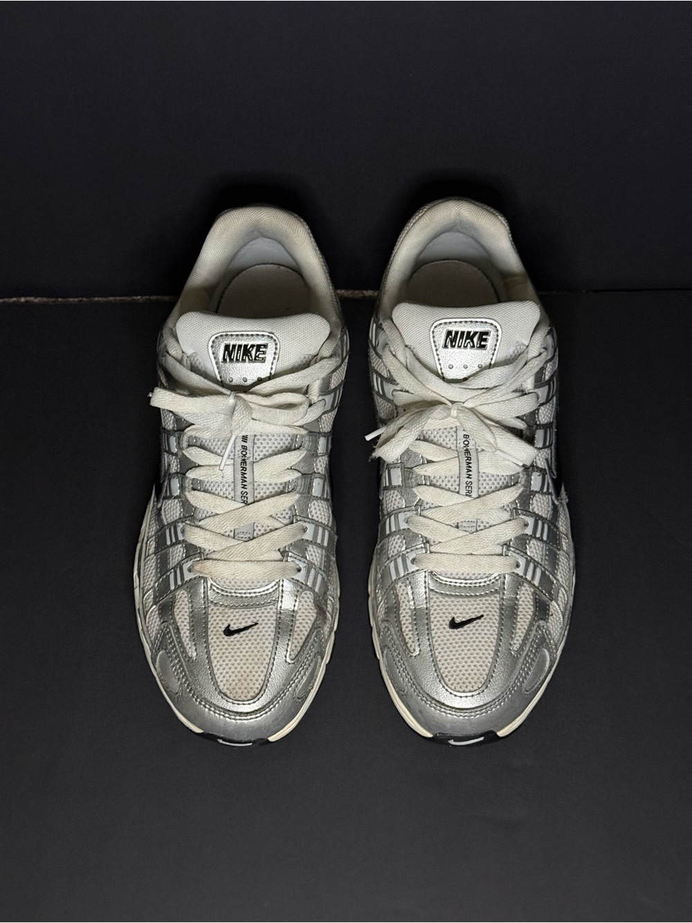 Nike Mens p-6000 silver and white running sneaker